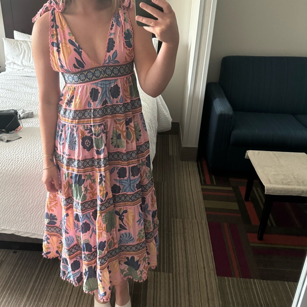 Seashell Tapestry Midi Dress - Picture 3 of 7